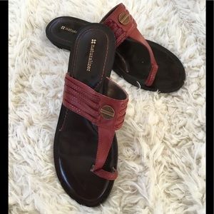 Red NATURALIZER leather thong/toe strap sandals
